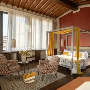 Canto Degli Scali Florence